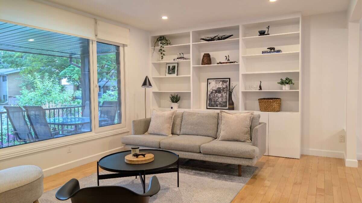 Braemar Park Executive Home | 3+1 Bedrooms | Pool