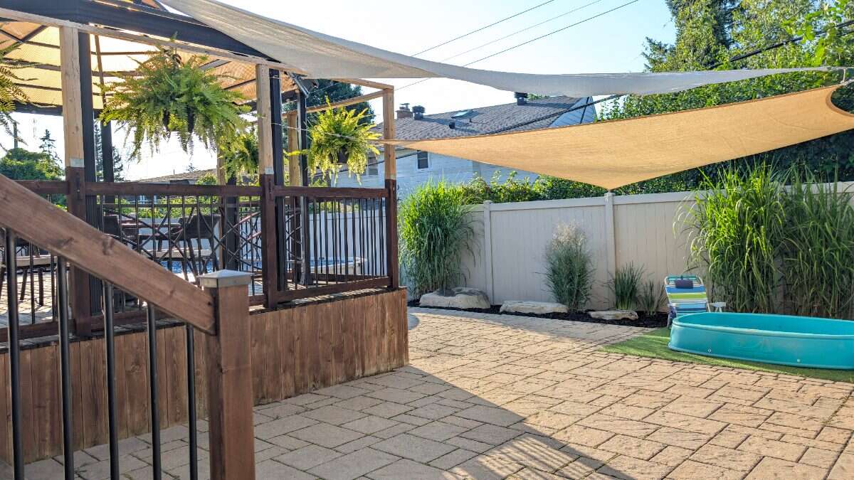 Braemar Park Executive Home | 3+1 Bedrooms | Pool