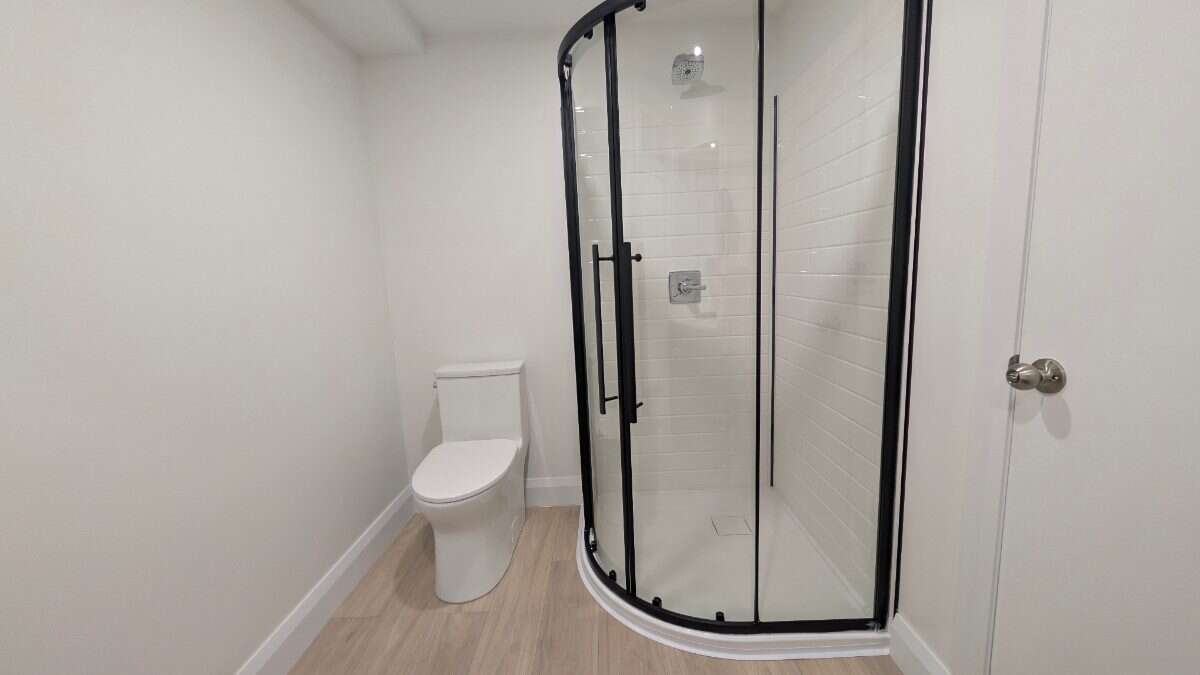 Braemar Park Executive Home | 3+1 Bedrooms | Pool