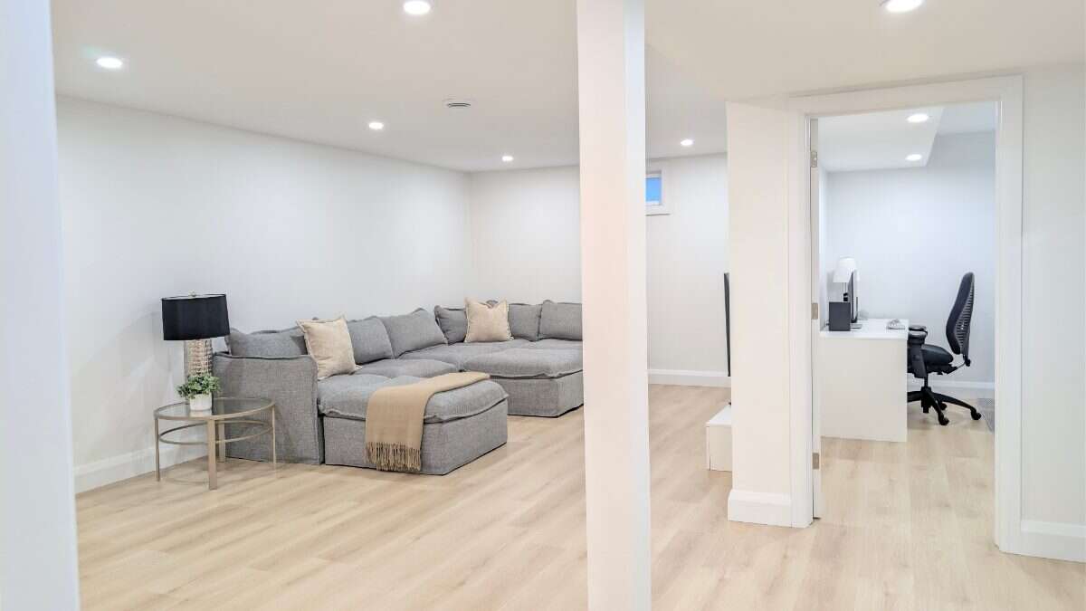 Braemar Park Executive Home | 3+1 Bedrooms | Pool