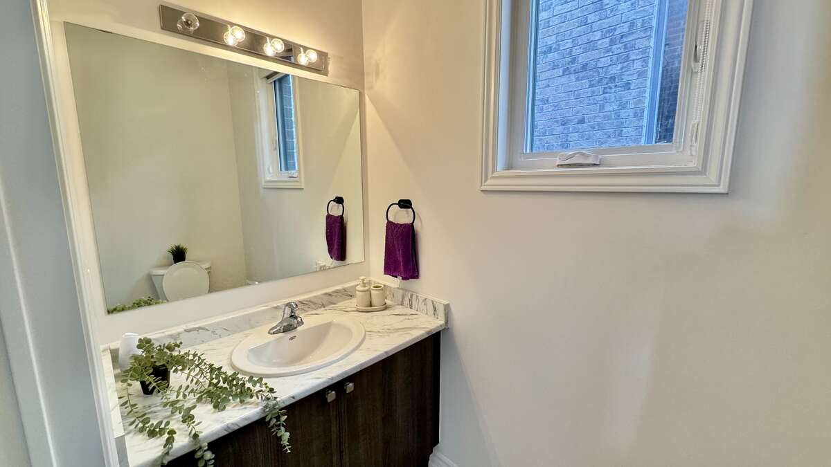 Powder Room 2 pc Bathroom