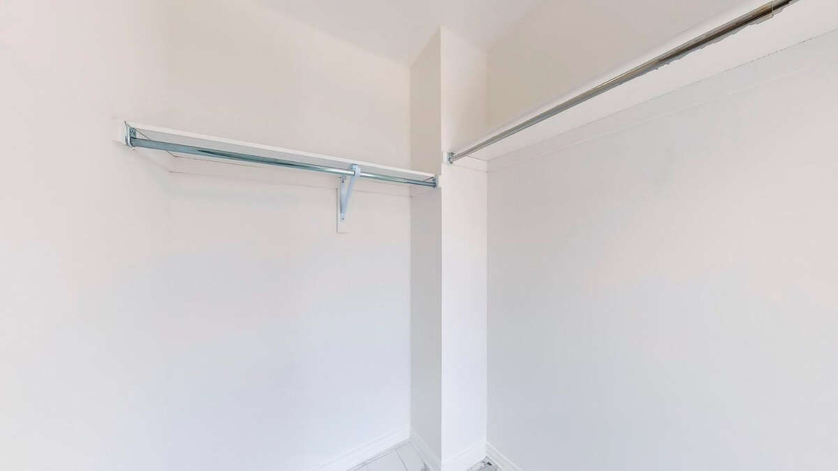 Walk in Closet