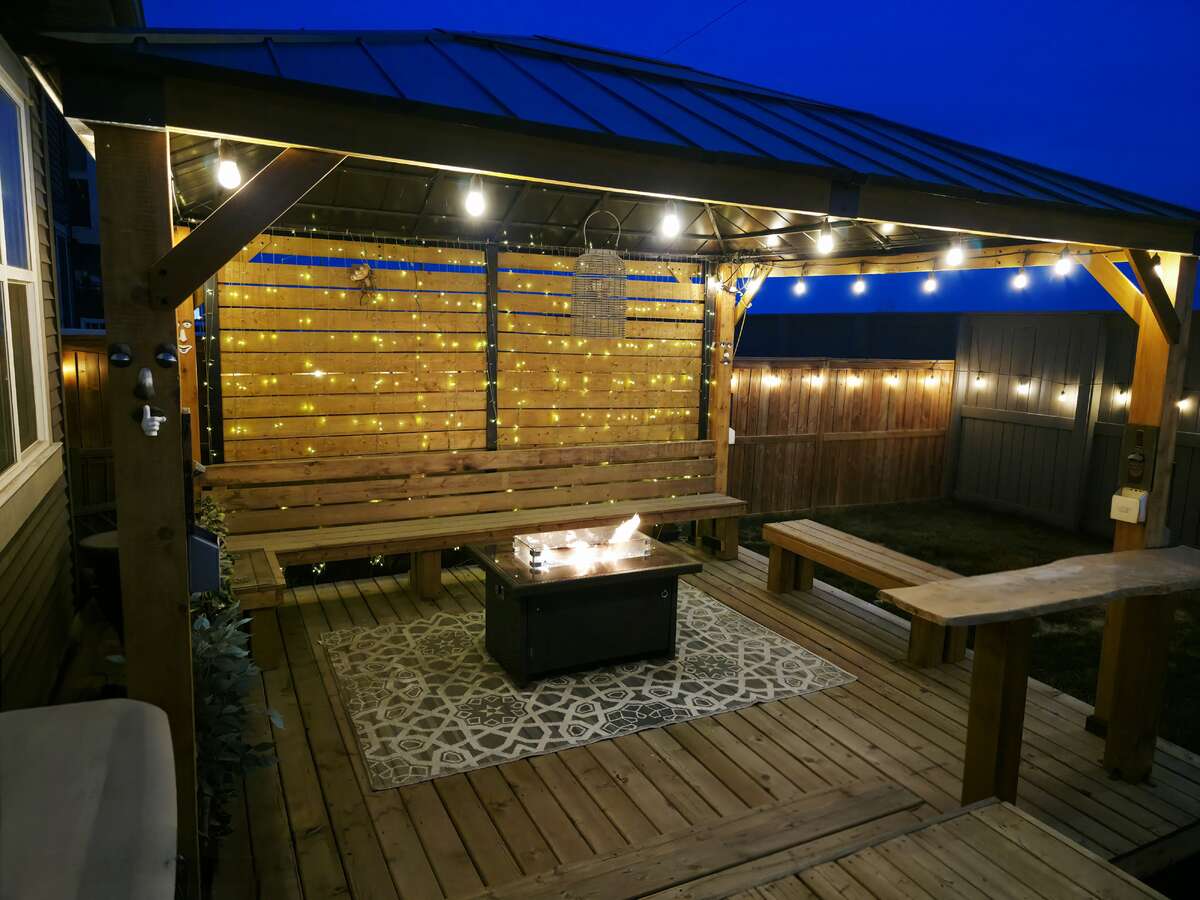 EXTERIOR DECK(S)