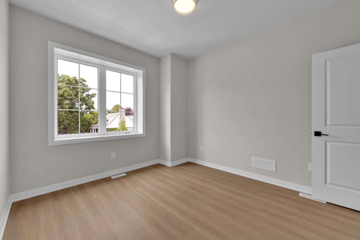 FOR RENT – New Modern Townhome in Decew Terrace