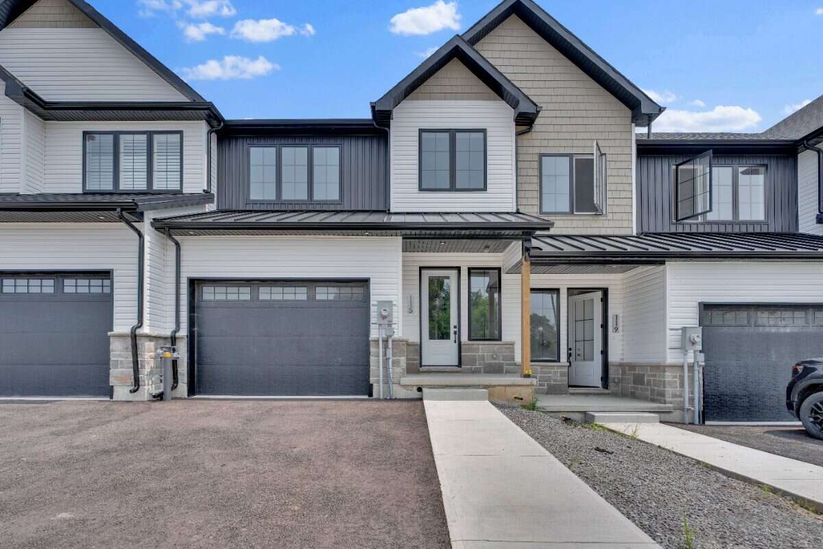 115 Ivy Crescent
