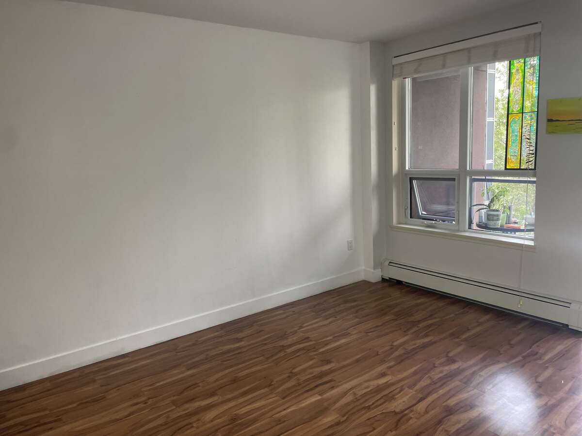 14'10"x11'2" living room, southeast facing view