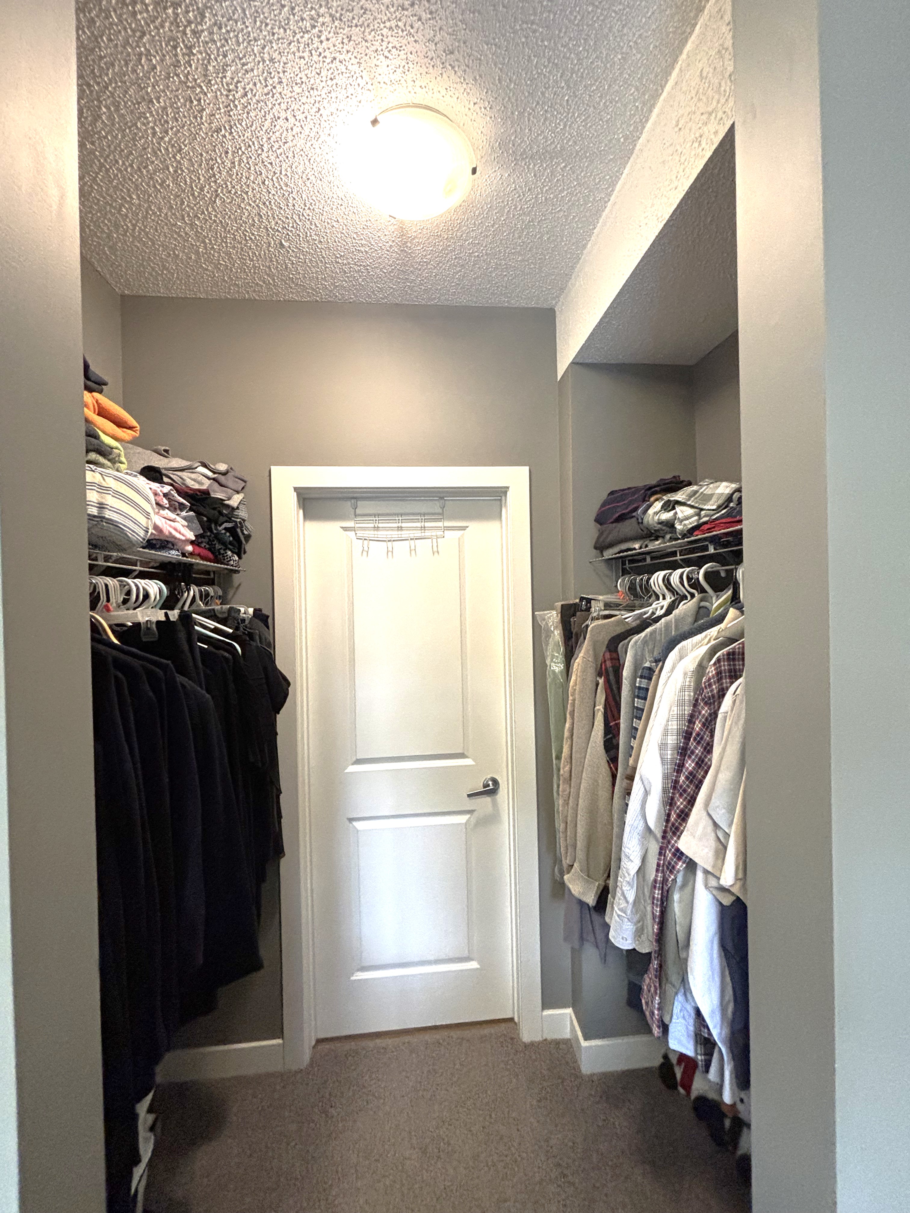 2 bedroom Condo, Quiet west facing, Courtyard view