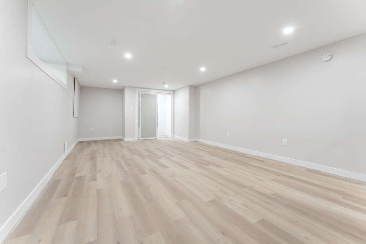 huge lower level bedroom