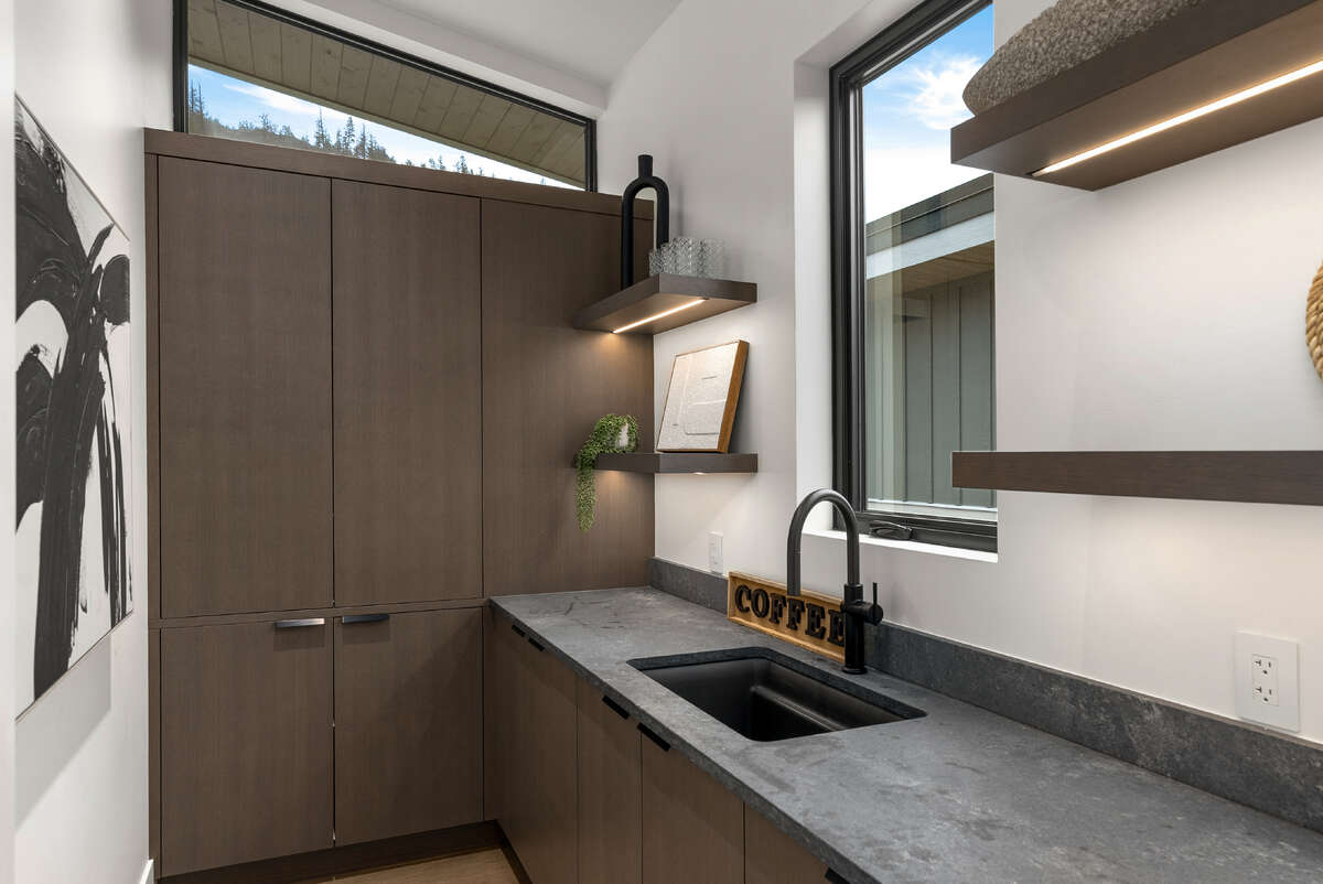 Luxury Walk-Out with Golf Views