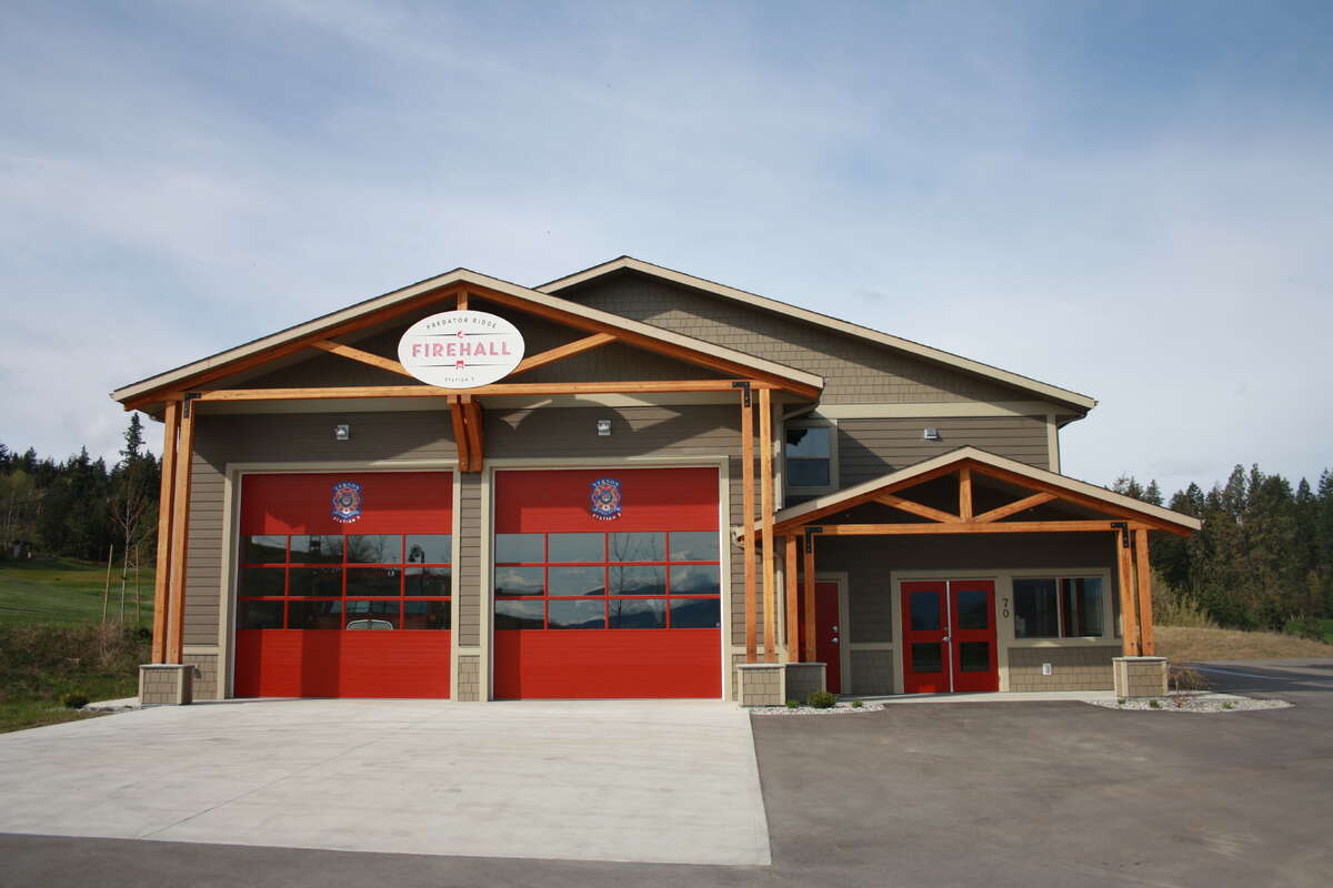 Enjoy peace of mind with an on-site firehall and Sensenet wildfire detection