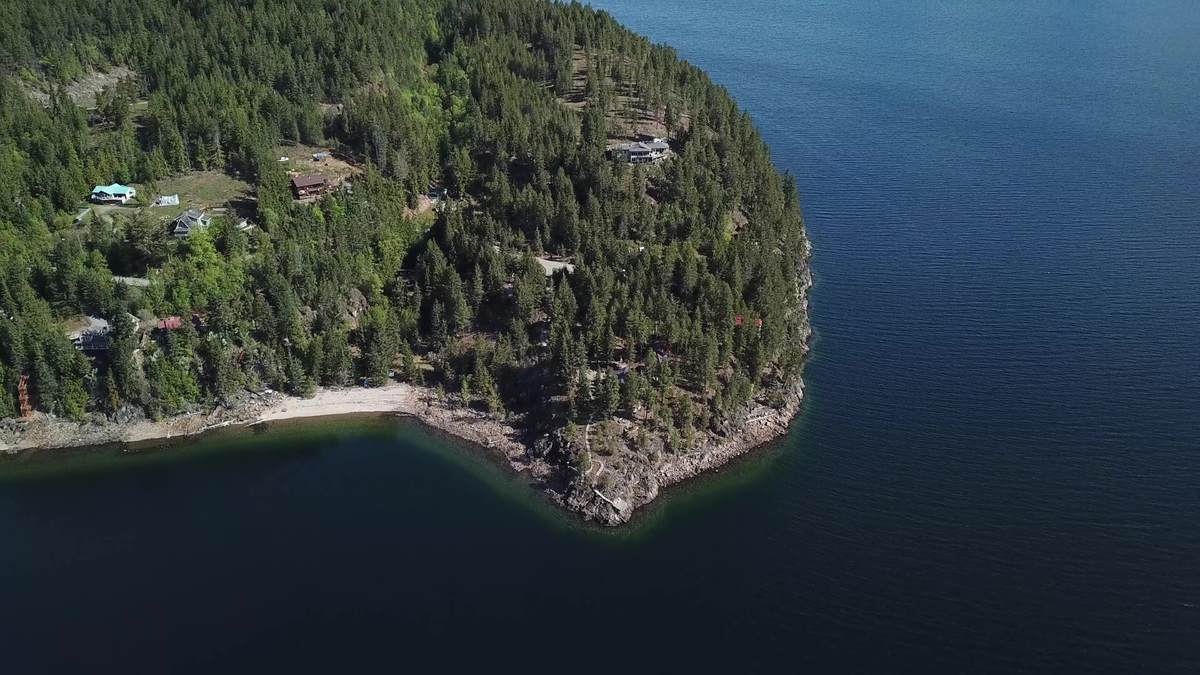 Acreage / Recreational Property / Vacant Land / Waterfront Property For Sale in Kaslo, BC