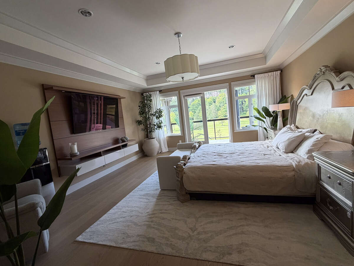 Spectacular Golf Course Dream Home