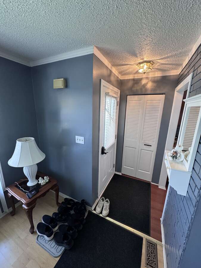 Semi-Detached 4-Level Backsplit in St Catharines!