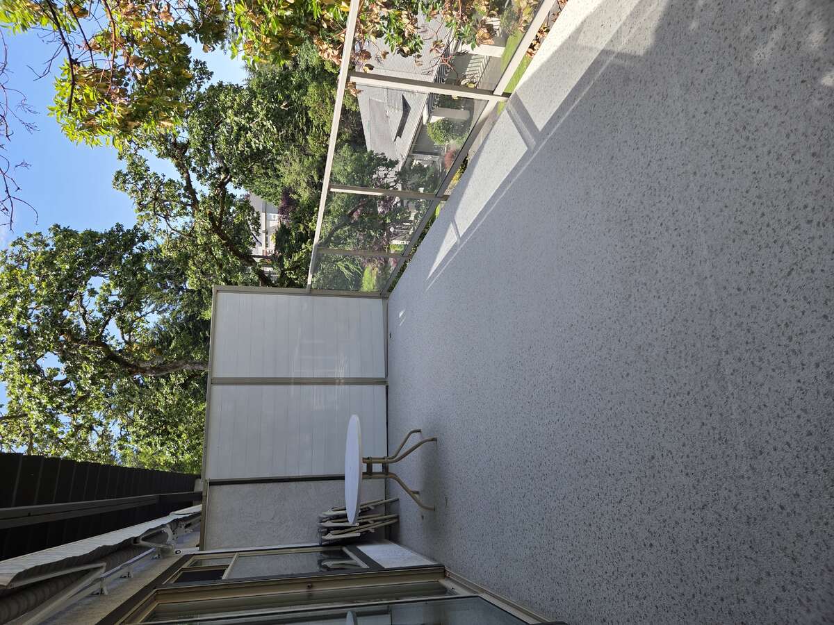 Roomy Townhouse Overlooking Nature