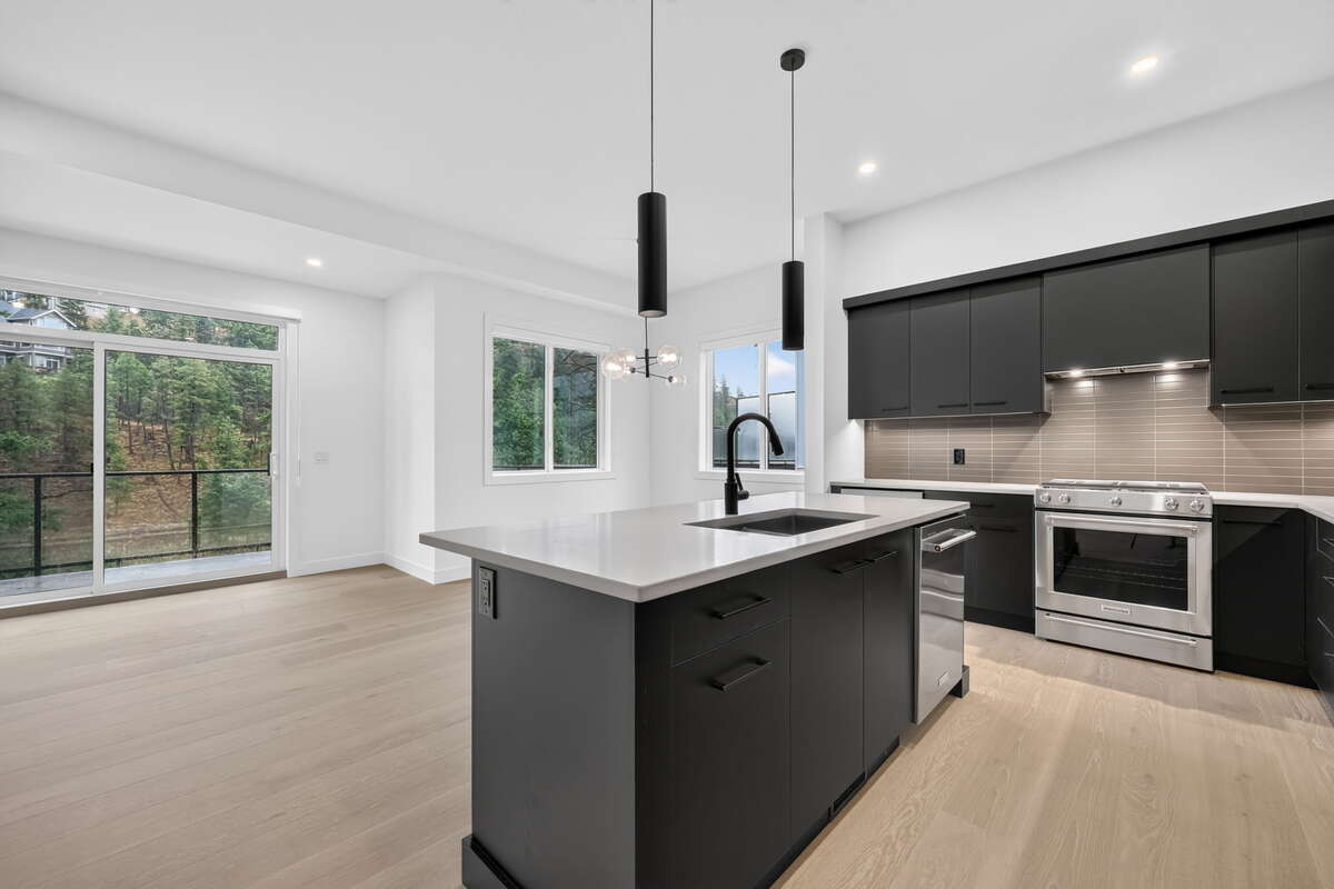 Pondside Landing Elderberry Townhome
