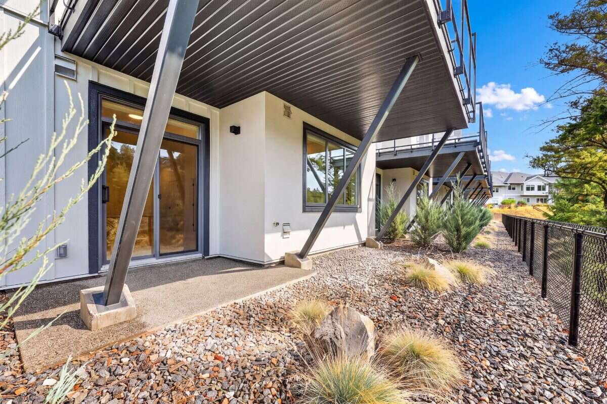 Pondside Landing Elderberry Townhome