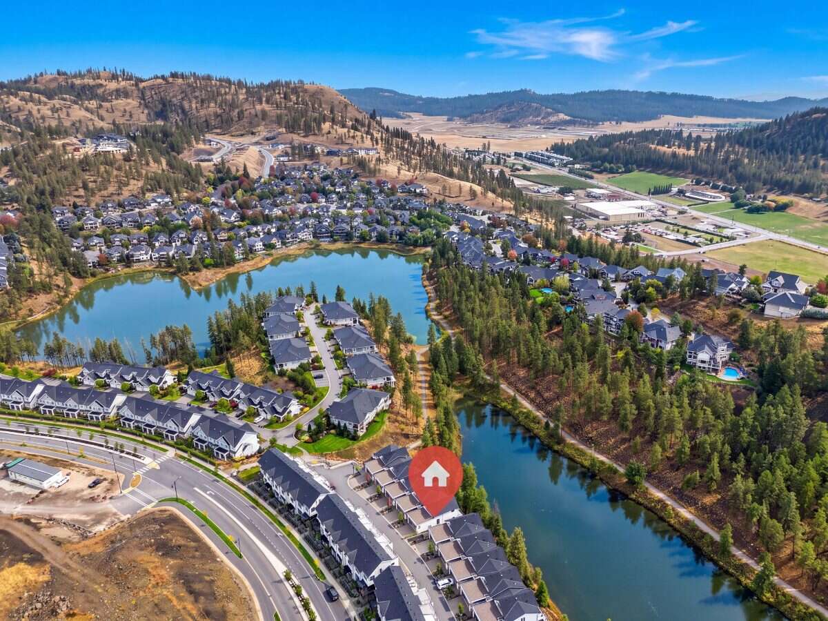 Pondside Landing Elderberry Townhome