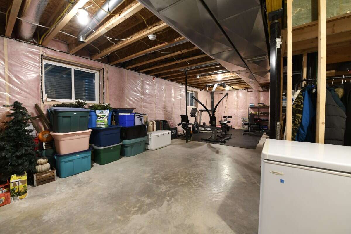Move-In Ready Eastbrook Home With Dream Yard