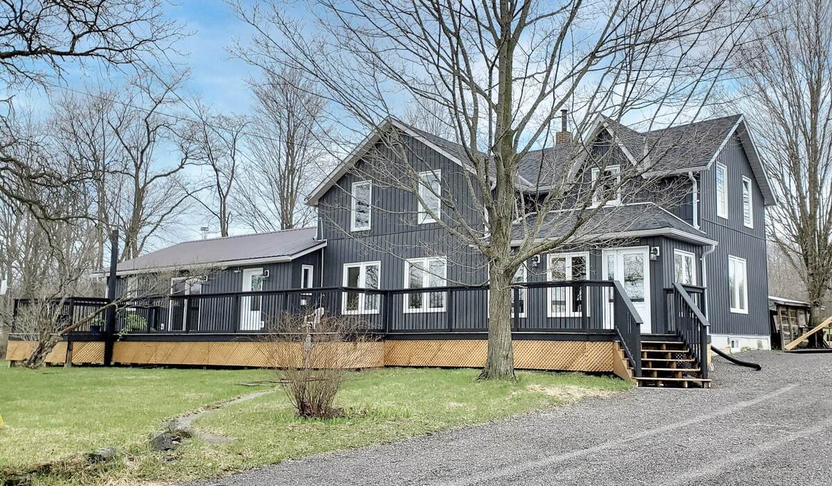  For Sale in Marmora, 