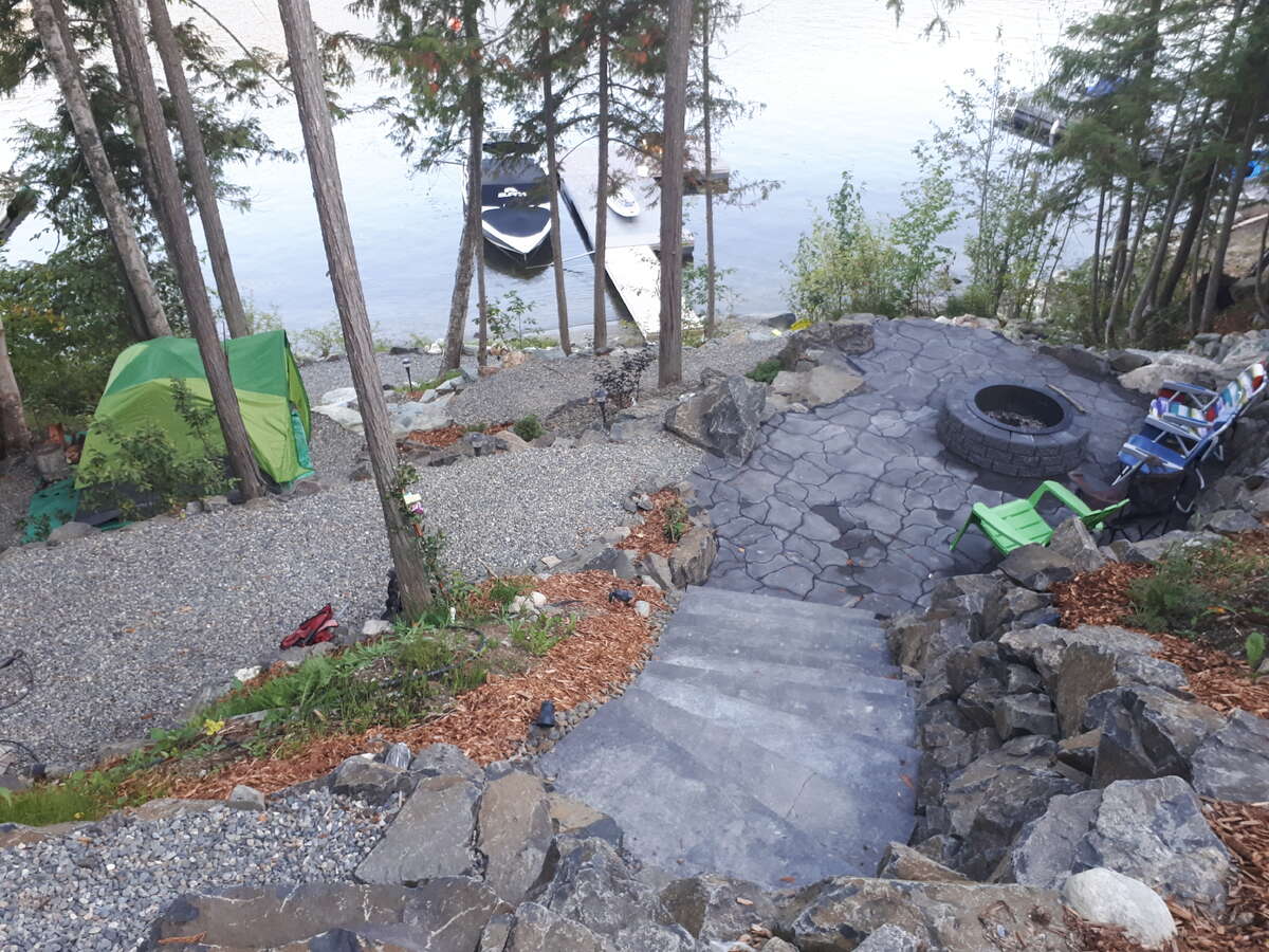 Turnkey East Barriere Lake Waterfront Retreat