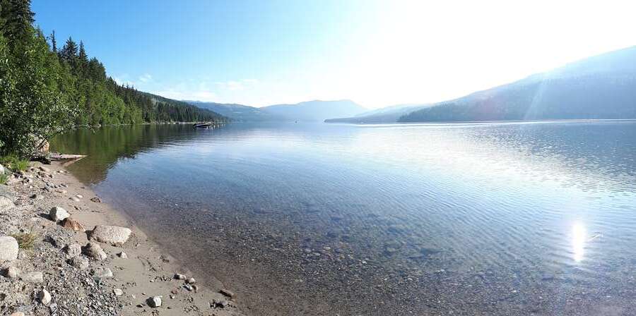 Turnkey East Barriere Lake Waterfront Retreat