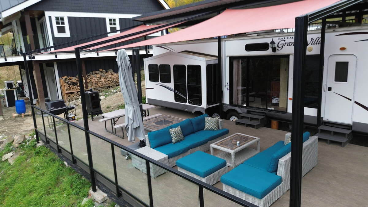 Covered patio area with RV accommodation
