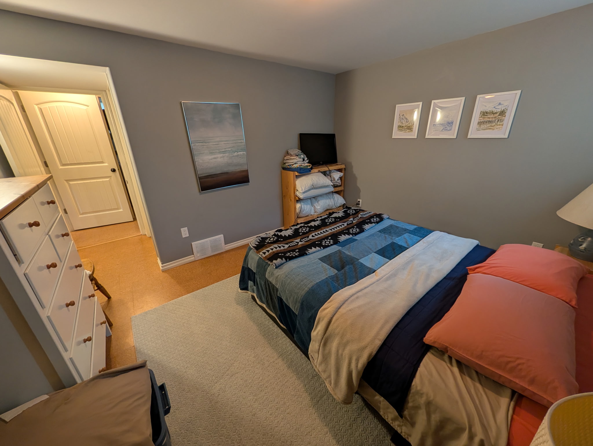 Townsite Home w/ Suite, Hot Tub & Big Yard