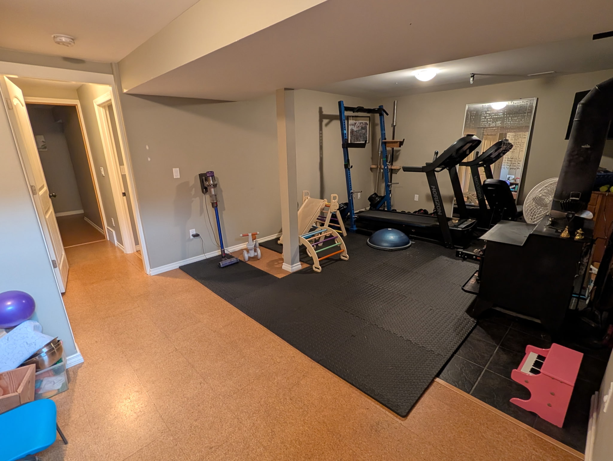 Townsite Home w/ Suite, Hot Tub & Big Yard