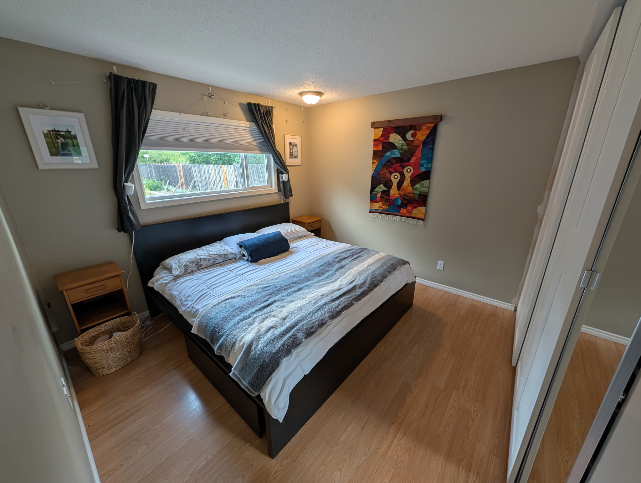 Townsite Home w/ Suite, Hot Tub & Big Yard