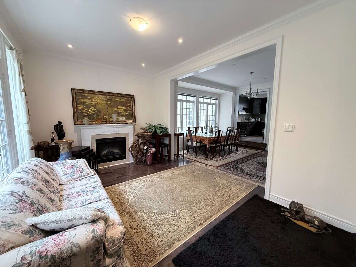 Freehold End-Unit Townhome Double-Car Garage