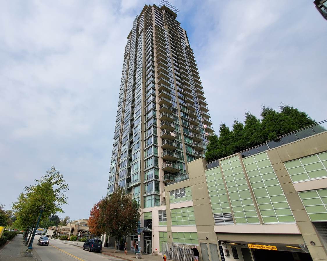 Condo For Sale in Coquitlam, BC - 2 bed, 2 bath