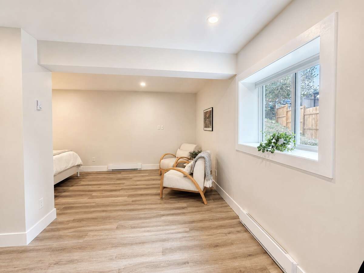 Private Executive Home with Views