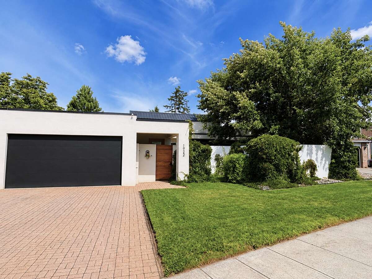 1922 Glen Gary Dr