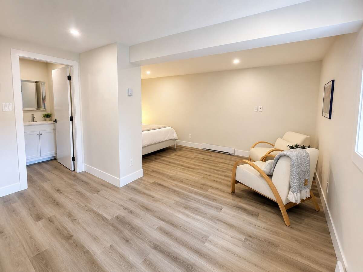 Private Executive Home with Views