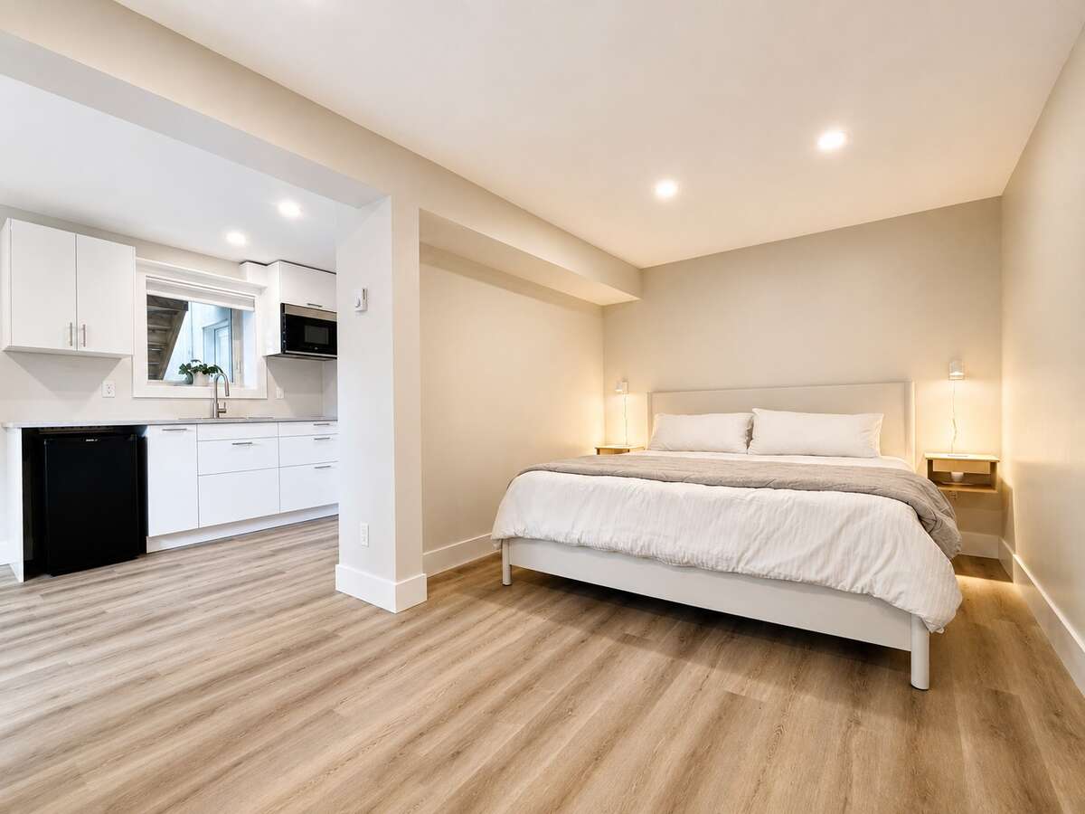 Private Executive Home with Views