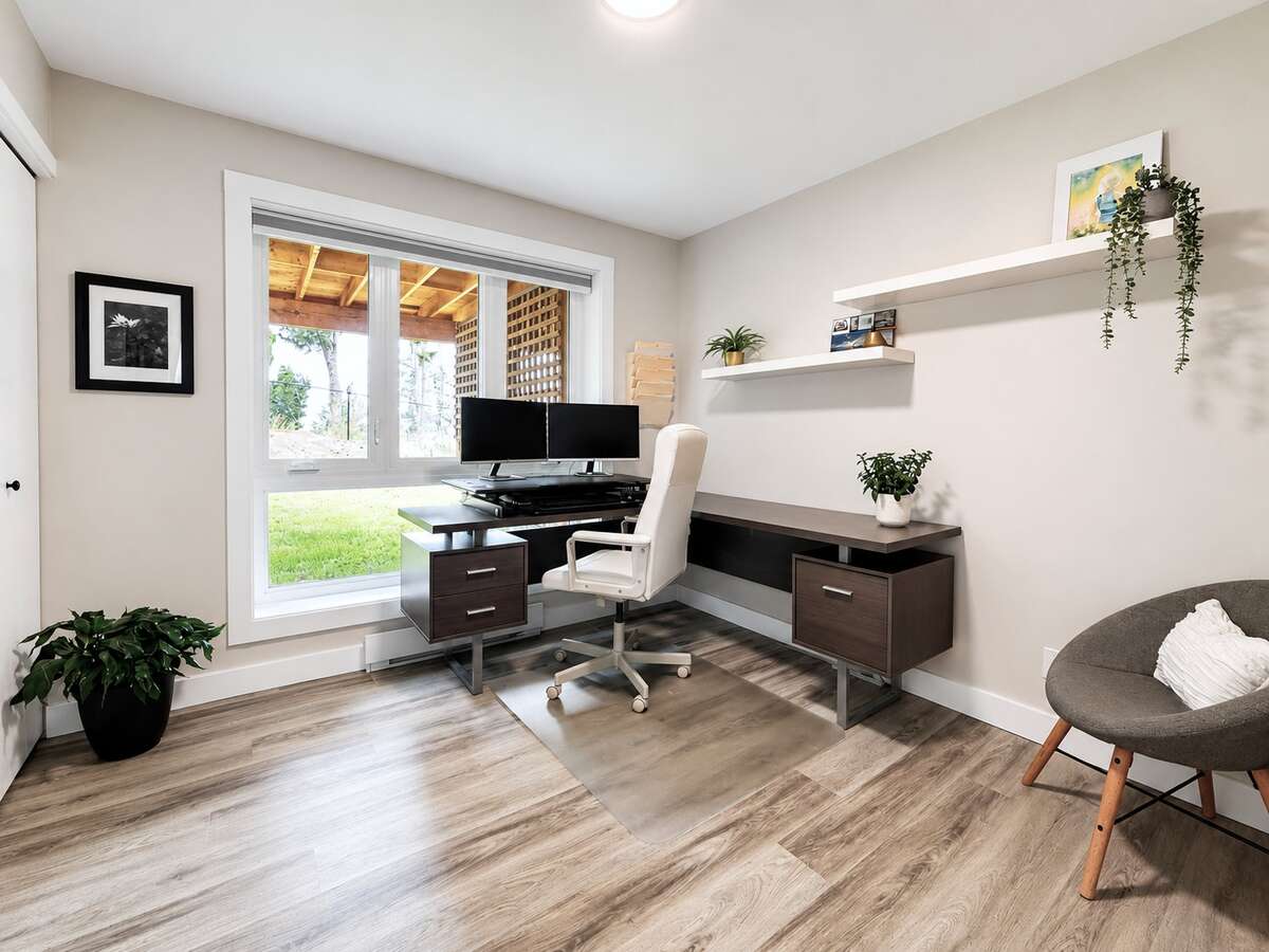 Private Executive Home with Views