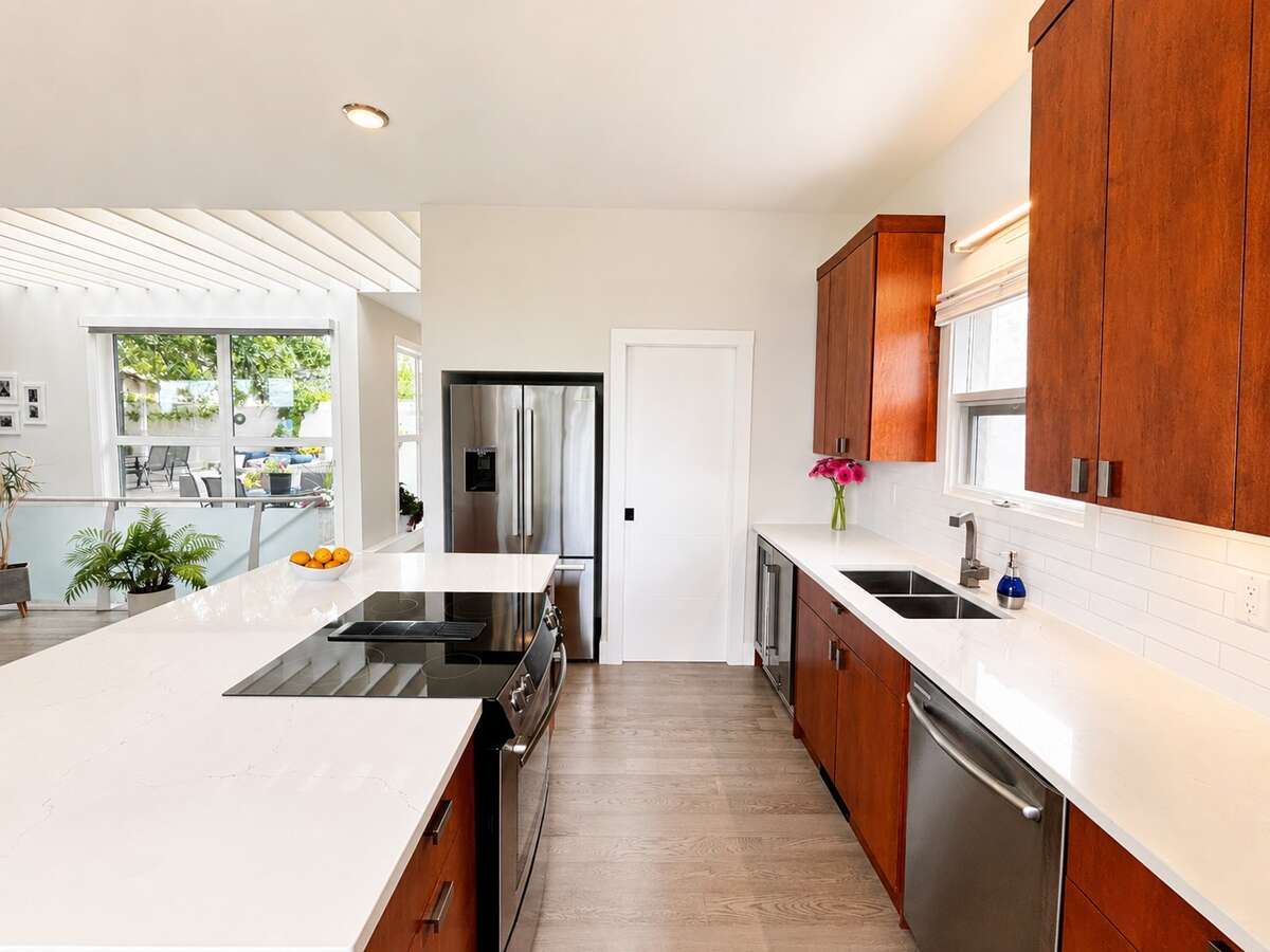 Private Executive Home with Views