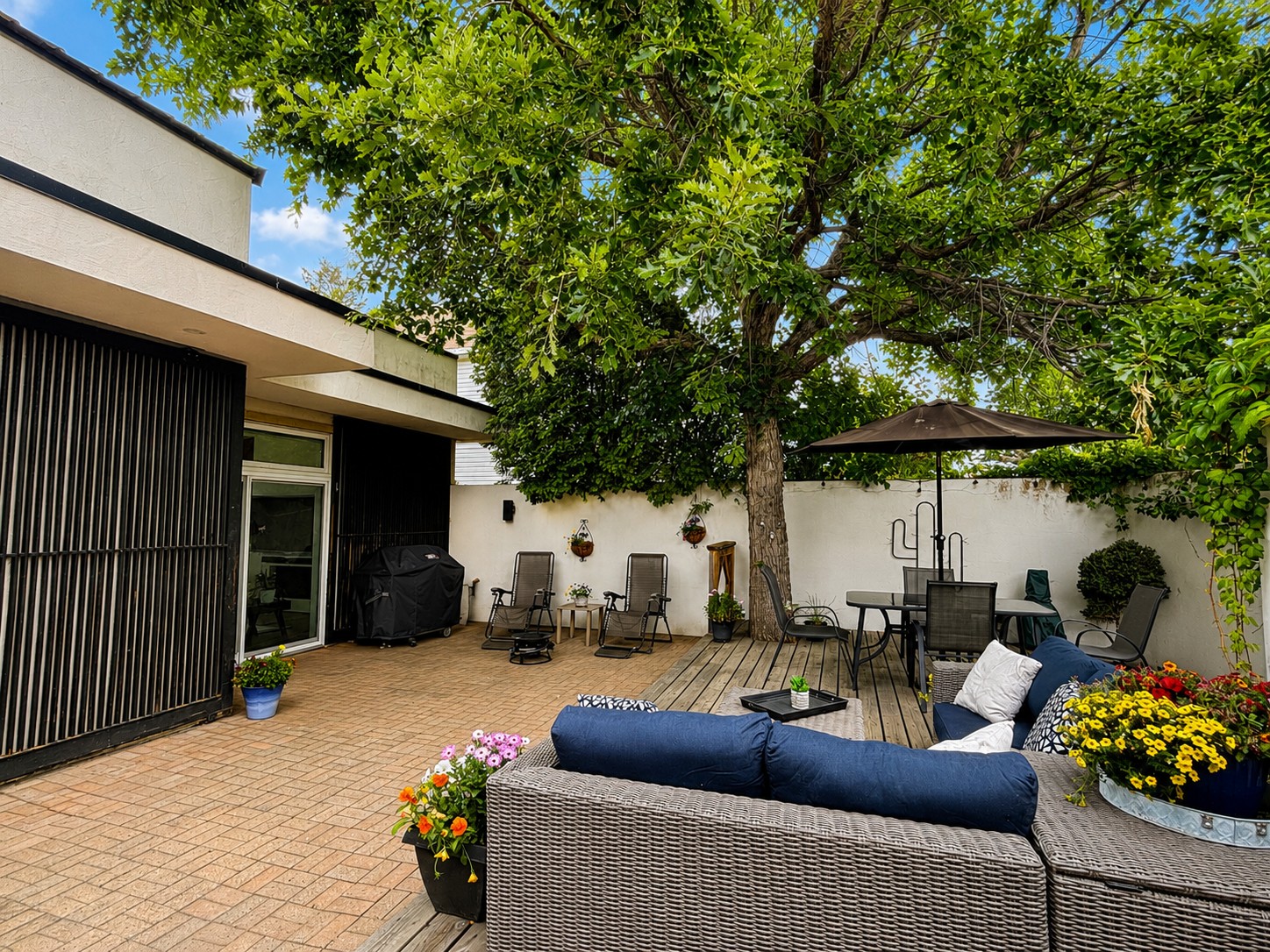 Private Executive Home with Views