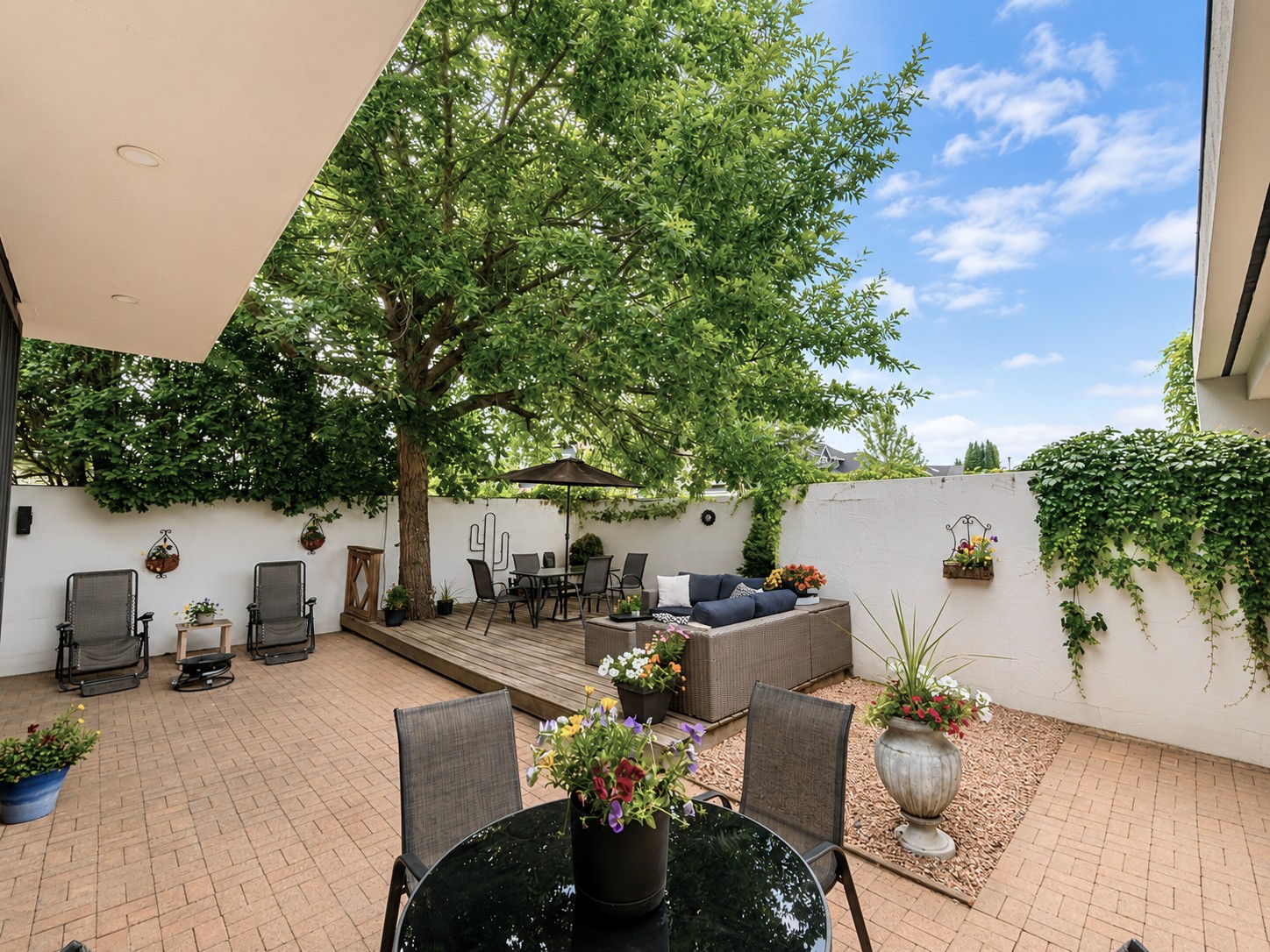Private Executive Home with Views
