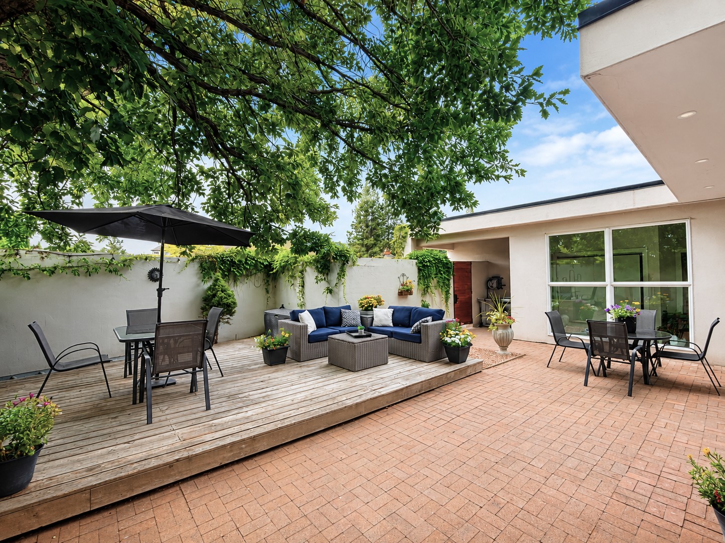 Private Executive Home with Views