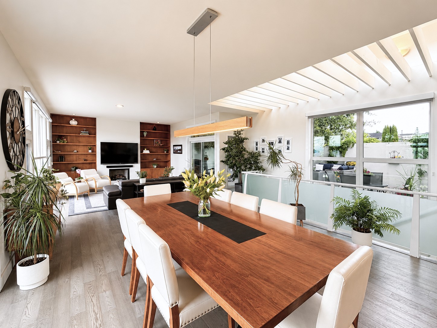 Private Executive Home with Views