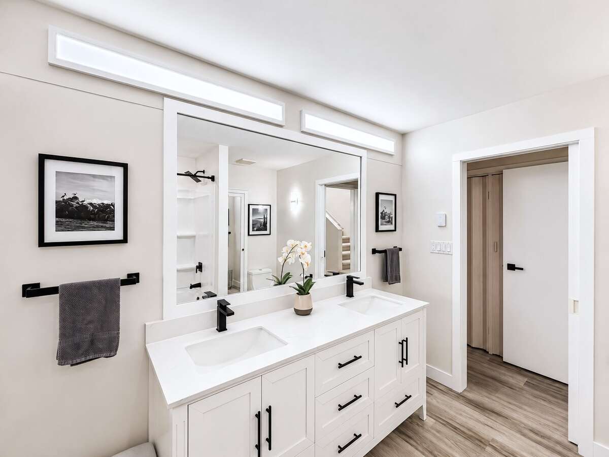 Private Executive Home with Views