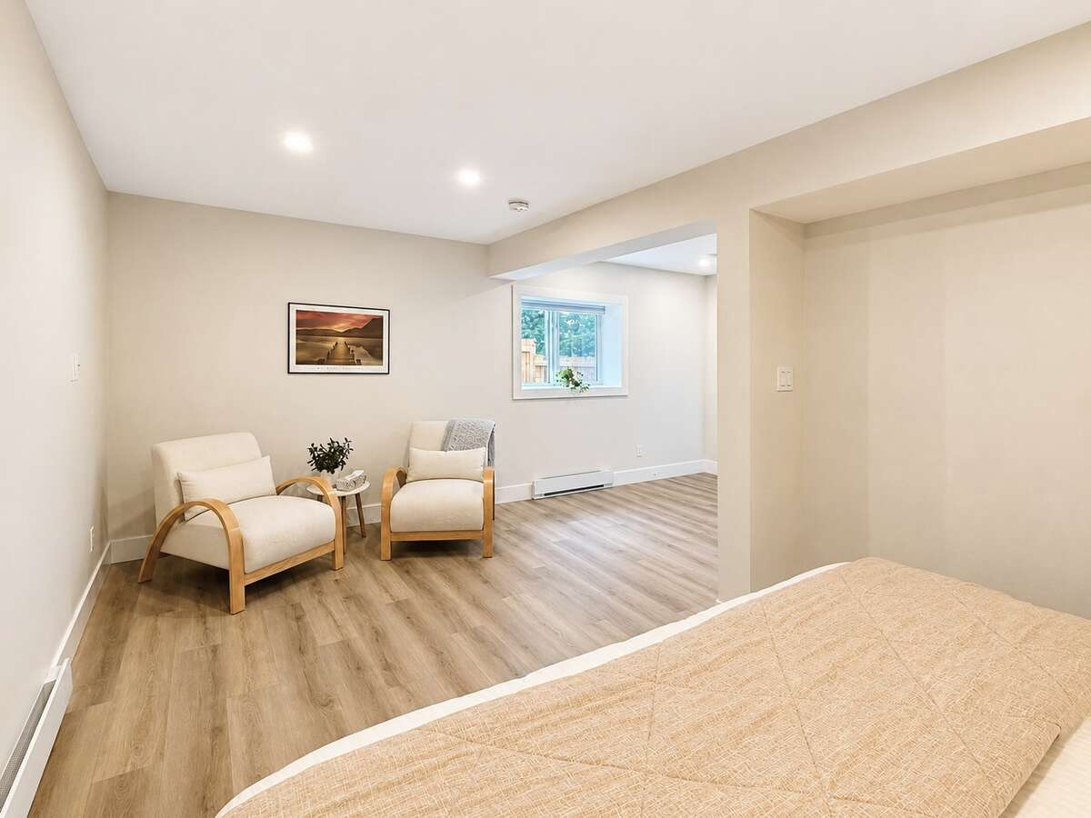 Private Executive Home with Views