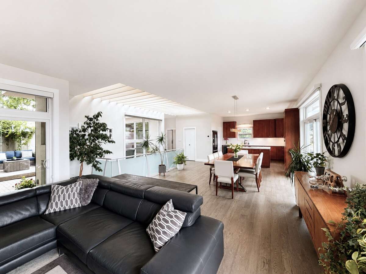 Private Executive Home with Views