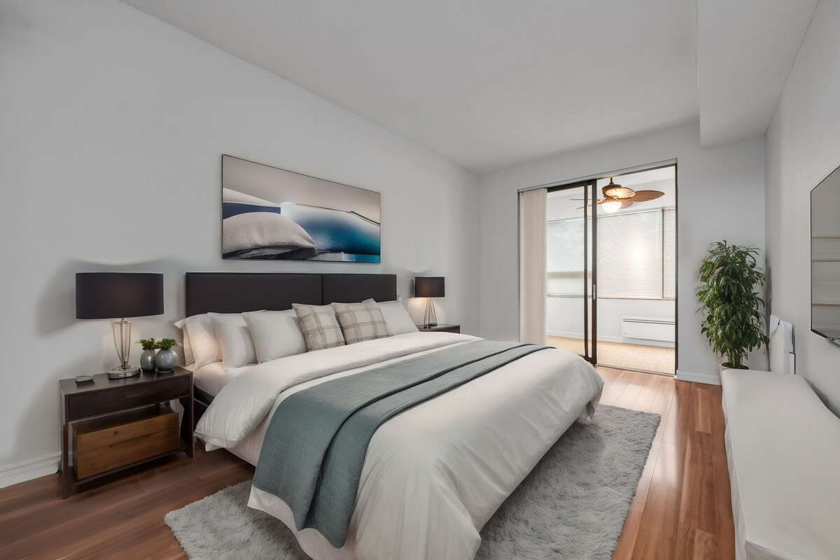 Condo / Apartment For Sale in Ottawa, ON - 2 bed, 2 bath