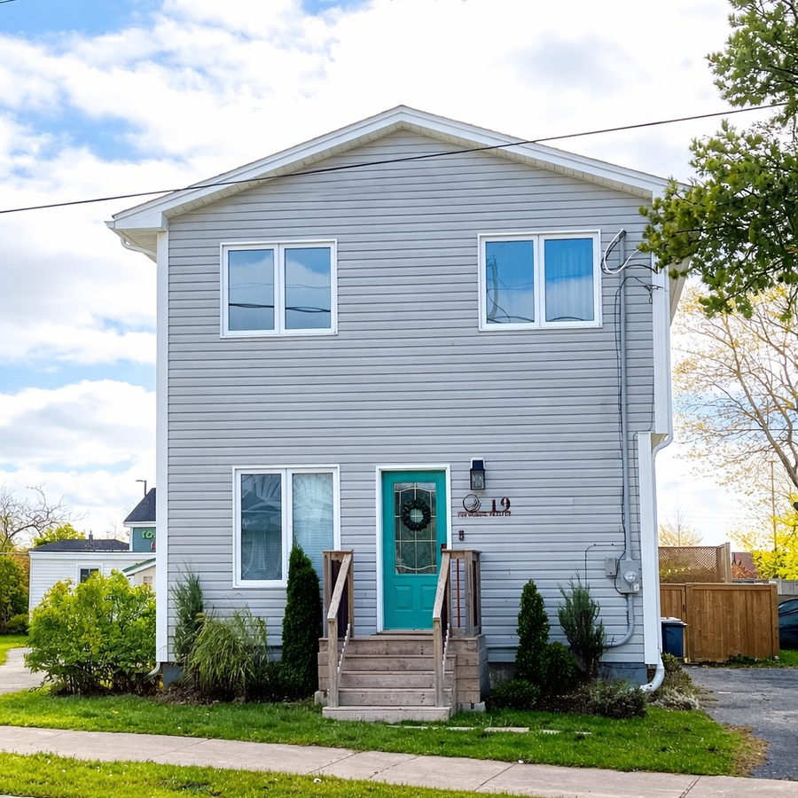 Licensed STR | $155K Gross | $106K NOI | 12.8% CAP