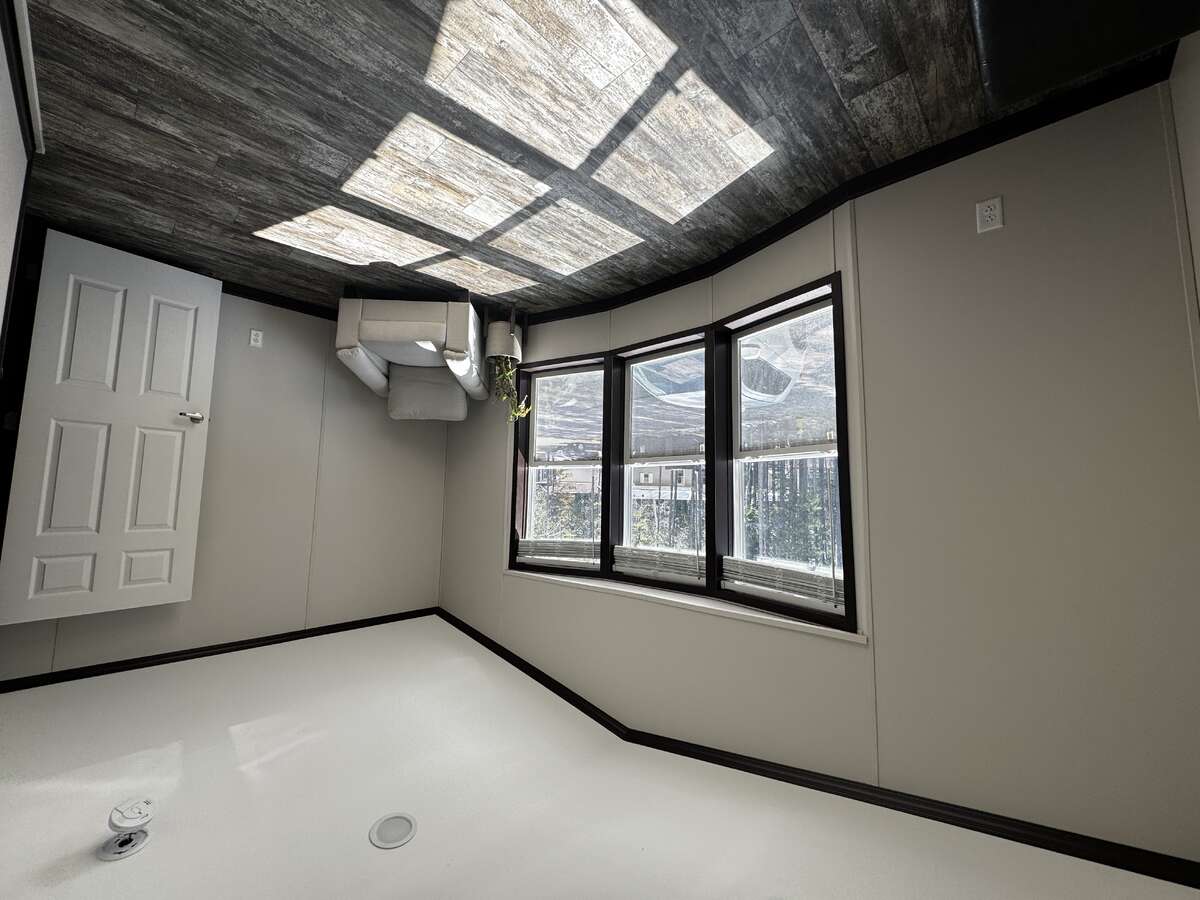 also includes one closet