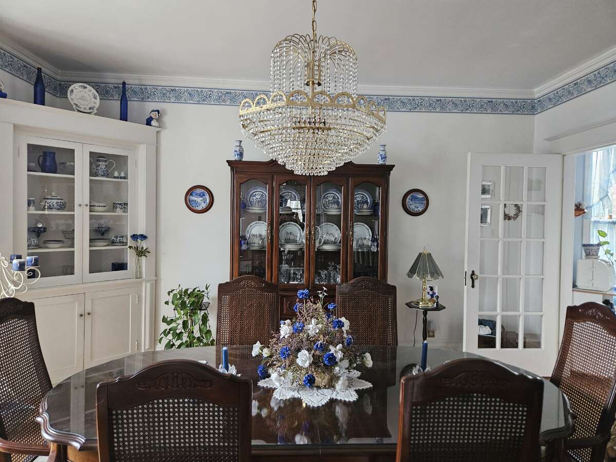 Dining Rm