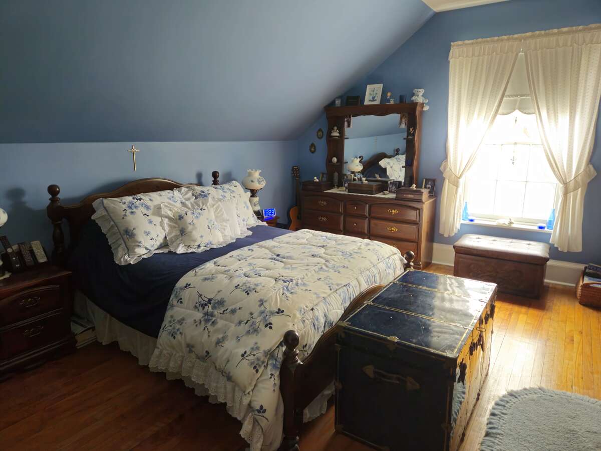 Large Master Bedroom