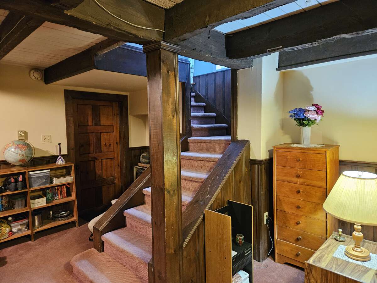 Stairway To Rec Rm
